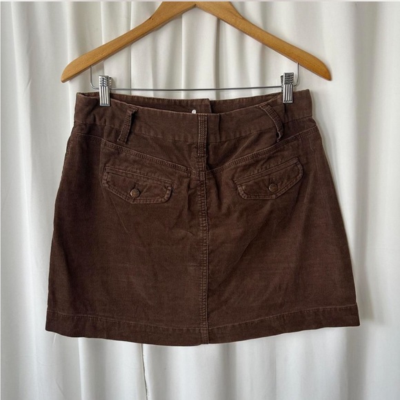 Brown J. Crew corduroy mini skirt with pockets size 6. - Picture 2 of 8